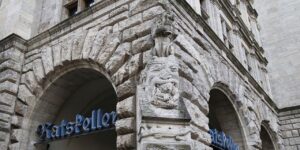 Foto: Leipzig - Der Steuermoloch verschlingt den Bürger