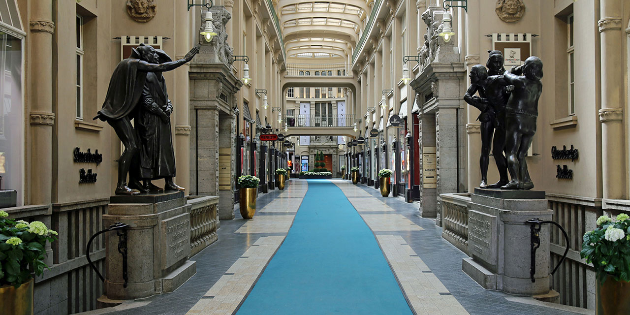 Foto: Leipzig - Faust-Skulpturen in der Maedler-Passage