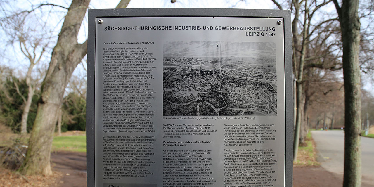 Foto: Leipzig - Stele: Sächsisch-Thüringische Industrie- und Gewerbeausstellung