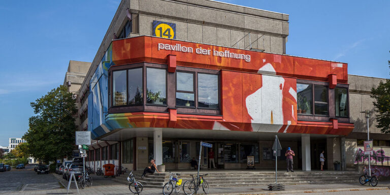 Foto: Leipzig - Pavillon der Hoffnung - Halle 14